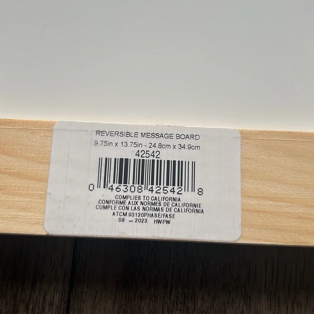 NWT reversible chalk and dry erase message board